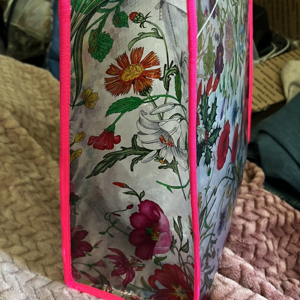 Gorge Gucci Vinyl floral printed Flora tote bag with pink leather trim/handles - Picture 6 of 12